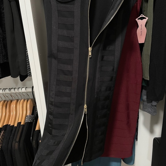 HAUTE MONDE BODYCON ZIP UP FRONT DRESS. - Picture 2 of 5